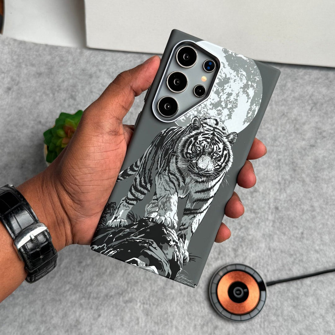 Samsung Galaxy Ultra Series Carbon Fiber Premium Texture Tiger Lion Design Hard Pc MagSafe Case Cover