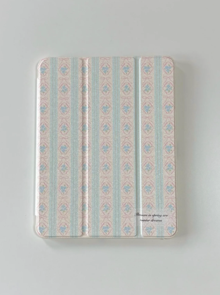 Vintage Pastel Stripe iPad Case – Floral Elegance with Soft Touch