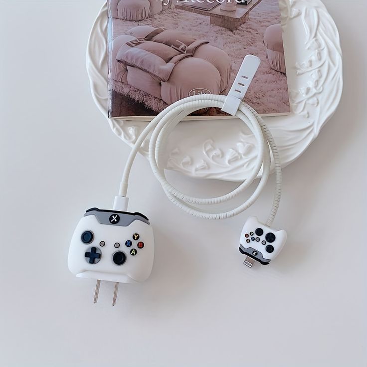 Game Controller 🎮 Silicone - iPhone Charger Case