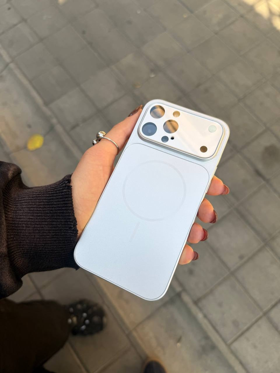 iPhone 17 Pro / Pro Max Style Premium Converter Case | Wireless Charging