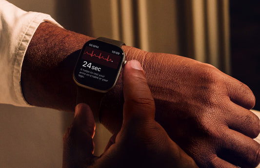 Apple Watch Series 11 - With 42 MM Black Sport Band