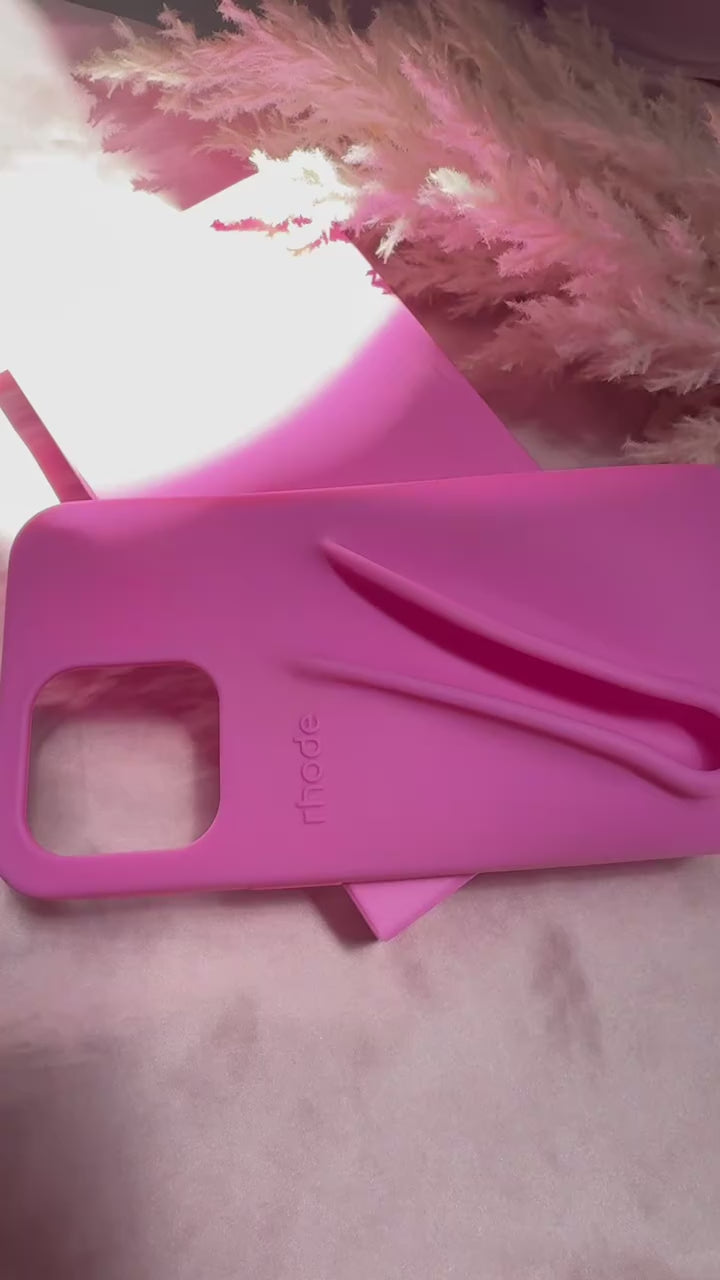 Apple iPhone 16 Pro / Pro Max  – Silicone Phone Cover With Lip gloss color 5